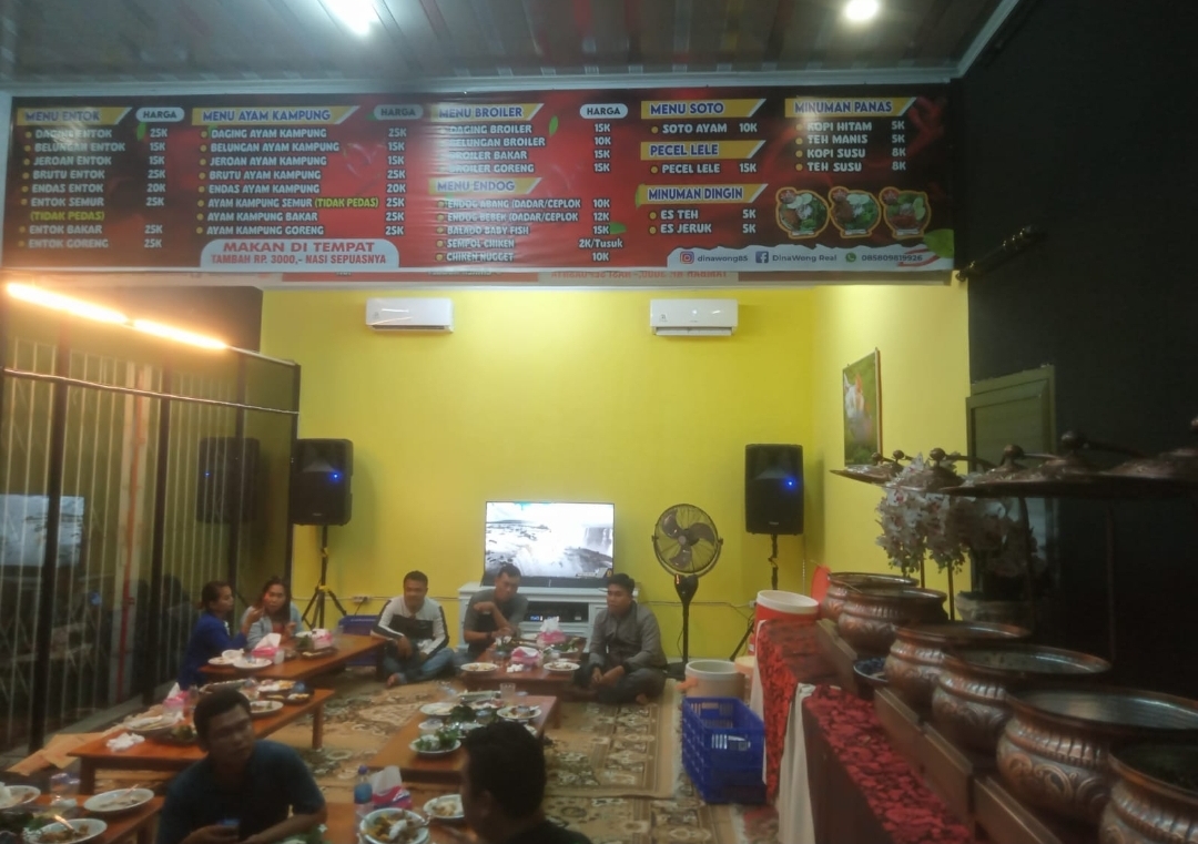 Kuliner Sego Entok Belitang OKU Timur Yang Lagi Viral ,Ramai Pengunjung 