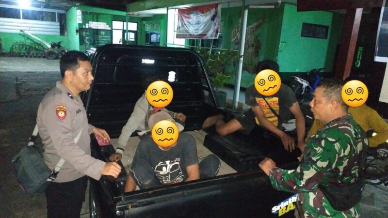 Polisi Berhasil Amankan Empat Orang Terduga Pencurian Janur dari Amukan Warga di Lumajang