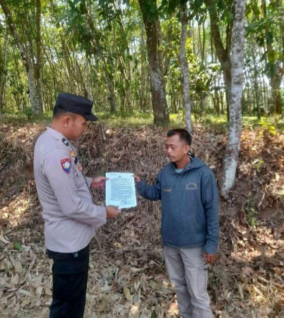 Cegah Kahurtla Bhabinkamtibmas Polsek SS III Sosialisasi Keliling Ke Warganya