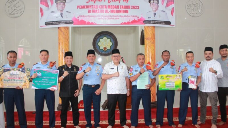 SAFARI JUM’AT PEMERINTAH KOTA MEDAN BERSAMA PRAJURIT  KOPASGAT JAJARAN MEDAN DI MASJID AL-MUJAHIDIN  YONKO 469 KOPASGAT