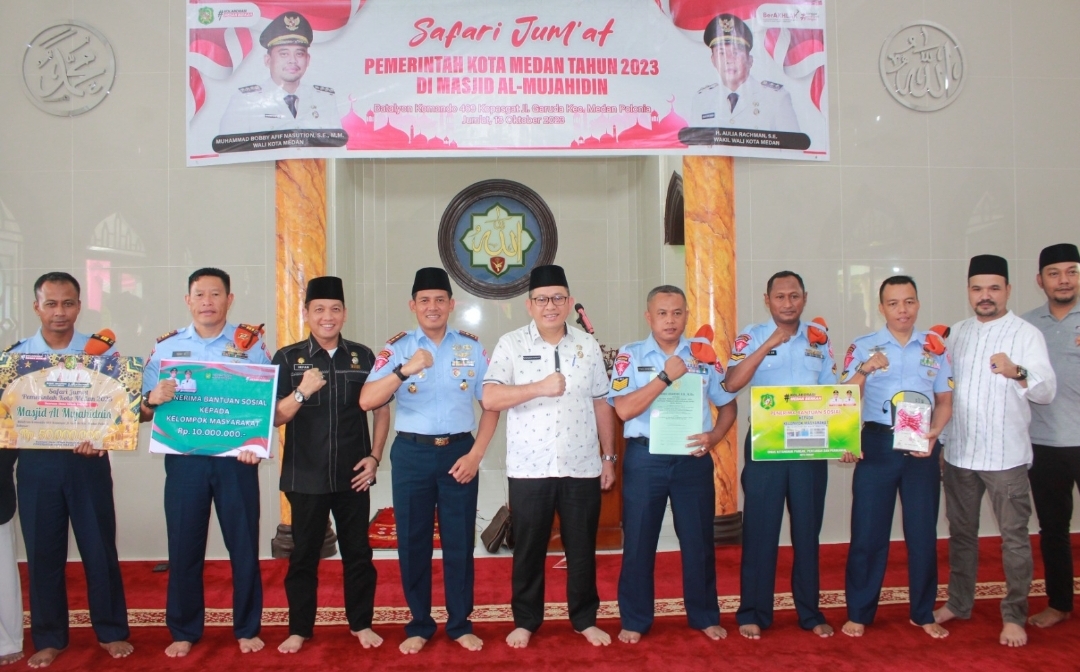 SAFARI JUM’AT PEMERINTAH KOTA MEDAN BERSAMA PRAJURIT  KOPASGAT JAJARAN MEDAN DI MASJID AL-MUJAHIDIN  YONKO 469 KOPASGAT