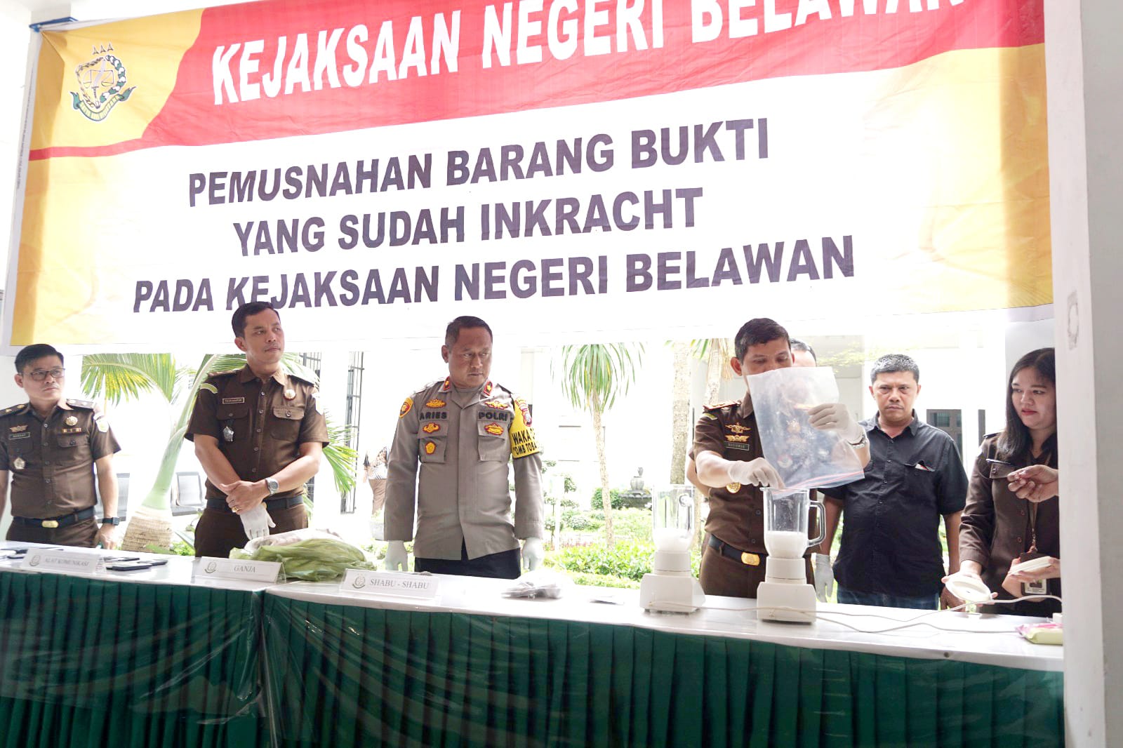 Kajari Belawan Musnahkan Ratusan Gram Narkoba di 110 Kasus