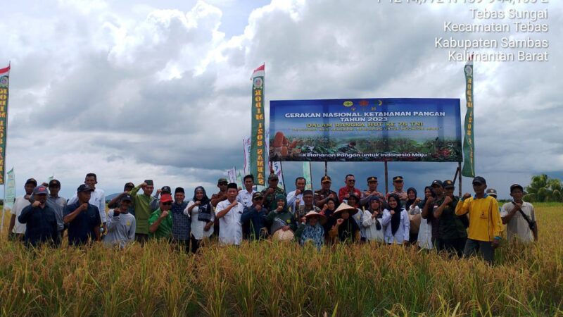 Danramil Sejangkung Wakili Dandim 1208/Sambas Ikuti Vicon Dalam Gerakan Nasional Hanpangan Bersama Wakil Presiden RI 