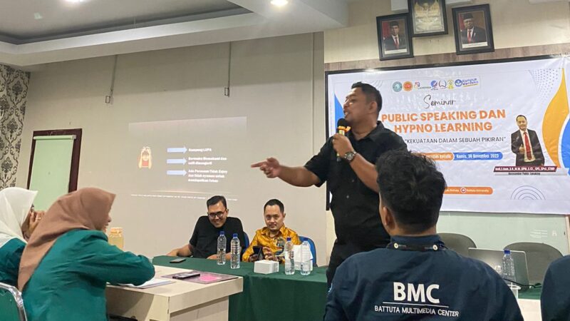 Penyerahan SK Serta Pembekalan Unit Kegiatan Mahasiswa Universitas Battuta Melalui Public Speaking dan Hypnolearning