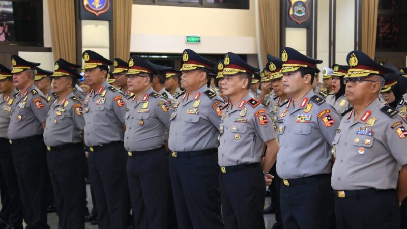 Penghujung Tahun, Polri Naikkan Pangkat 22 Pati dan 211 Kombes