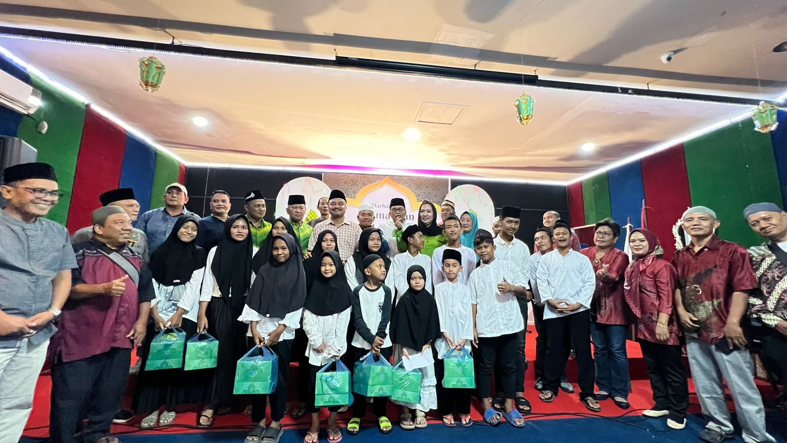 Peringati HUT ke 12, Harian SUMUT24 Buka Puasa Bersama Anak Yatim