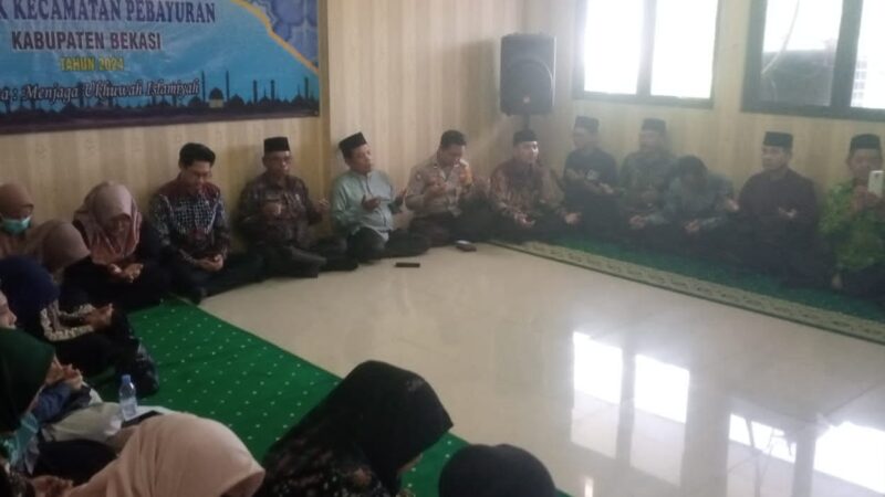 Di Hari Yang Fitri1 Syawal 1445 H 2024 M Kecamatan Pebayuran Adakan Acara Halal Bihalal Secara Sederhana