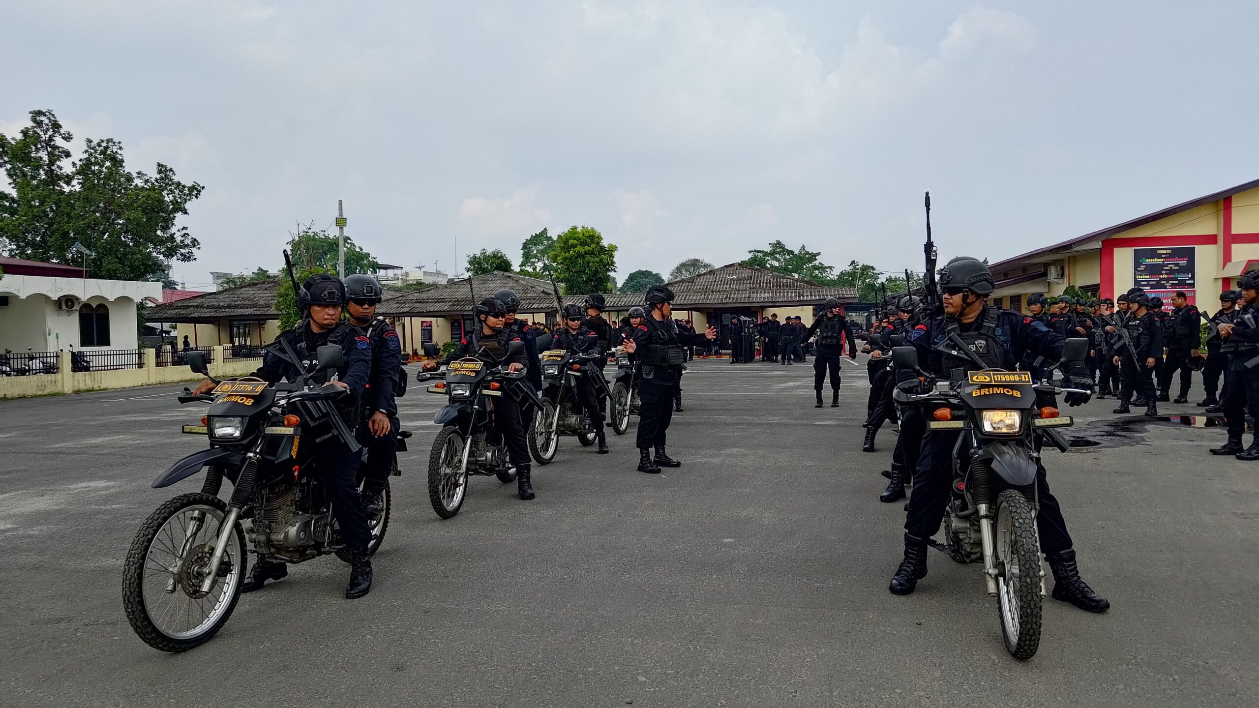 Latihan Anti-Anarkis Sat Brimob Polda Sumut: Upaya Profesionalisme dan Kepercayaan Diri Personil Brimob Polda Sumatera Utara