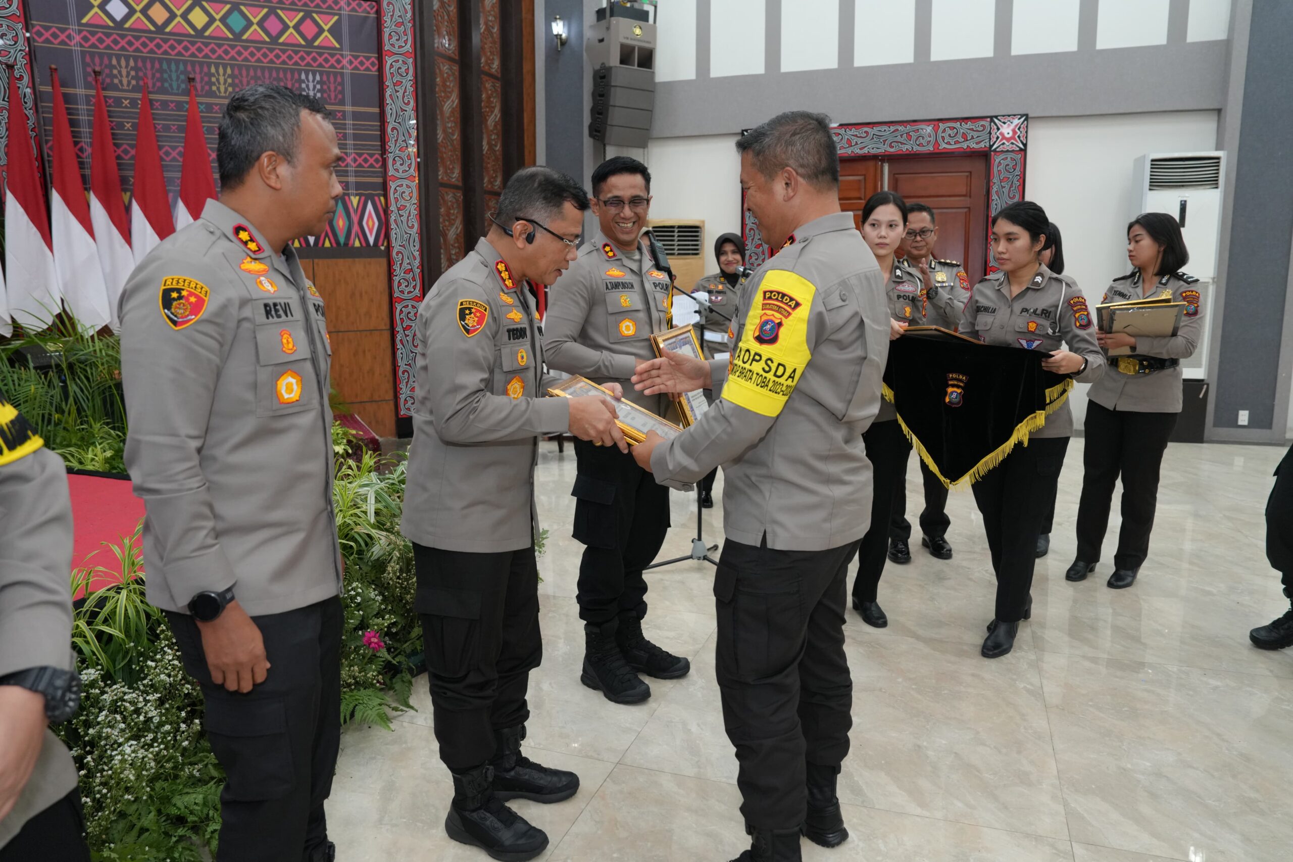 Kapolrestabes Medan Raih Penghargaan Pengelolaan Media Sosial Terbaik ke-2 Polda Sumut