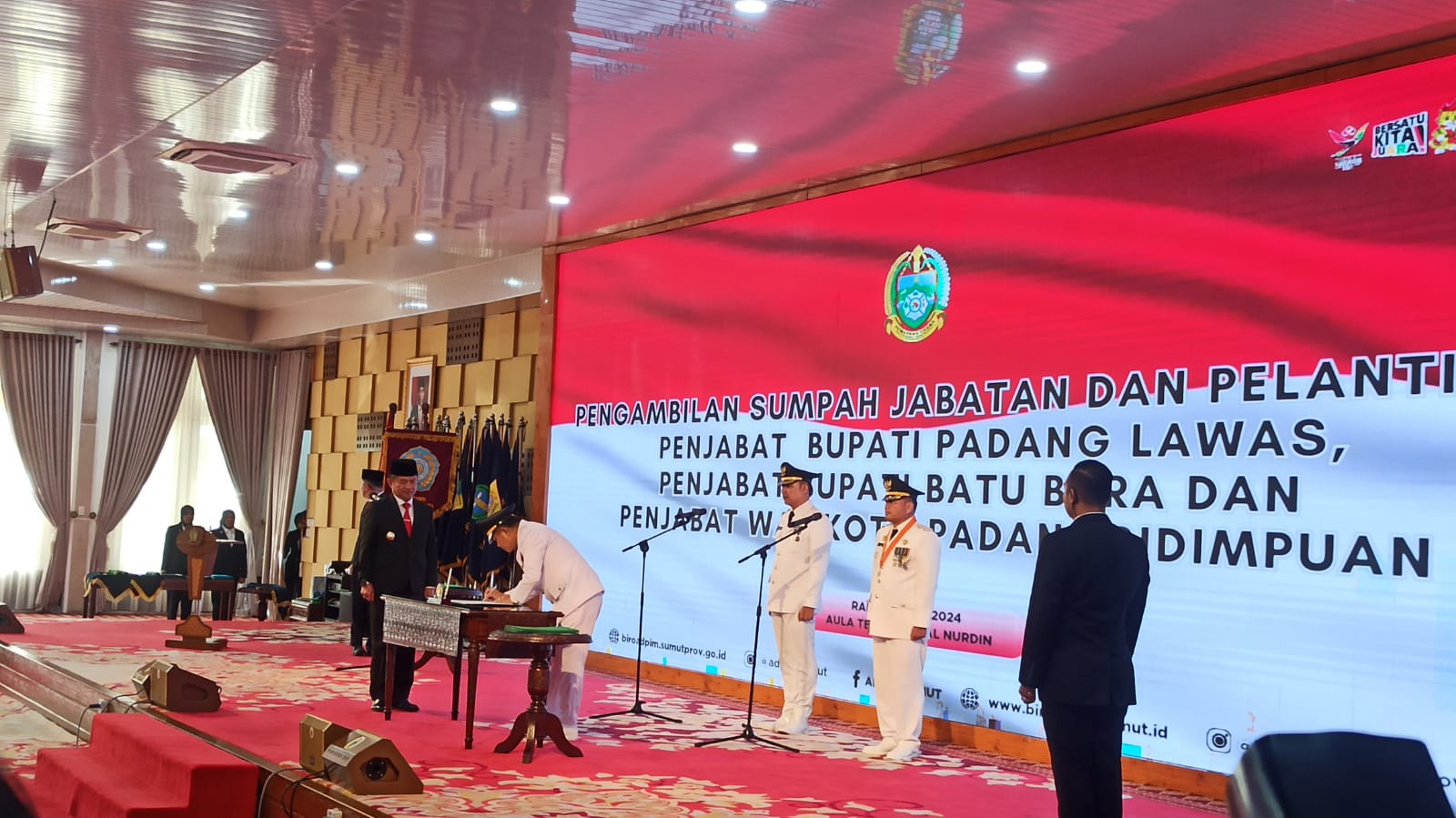 Pengambilan Sumpah dan Pelantikan PJ Bupati Padang Lawas, Batu Bara, dan Walikota Padang Sidempuan serta PJ TP PKK di Medan