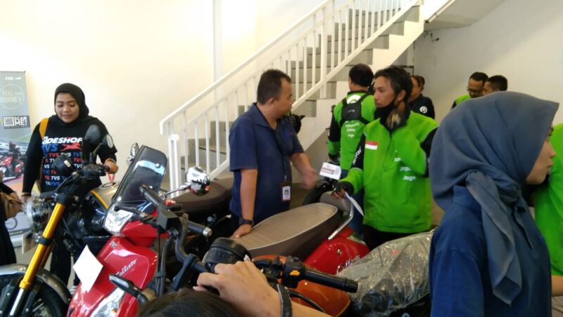 TVS Banyuwangi Gandeng JOKER dan GO-JEK Kenalkan Motor TVS.