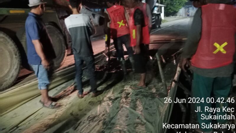 Di Nilai Buruk Pembangunan Jalan Teluk Ambulu -Sukatani Tuai Kritikan Buruk