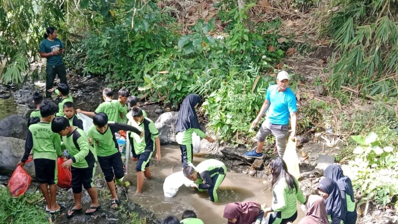 Laksanakan Program SEKARDADU Korsda dan SDN 3 Rogojampi Berkolaborasi Dengan PLC