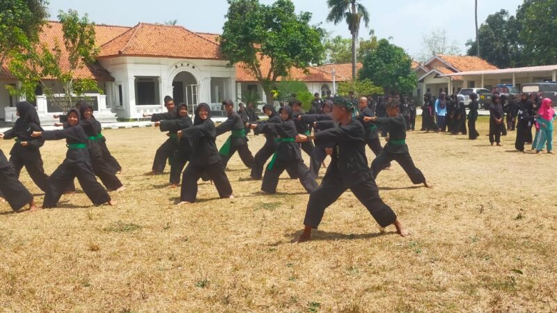 Latihan Bersama Enam Perguruan Pencak Silat di Pebayuran