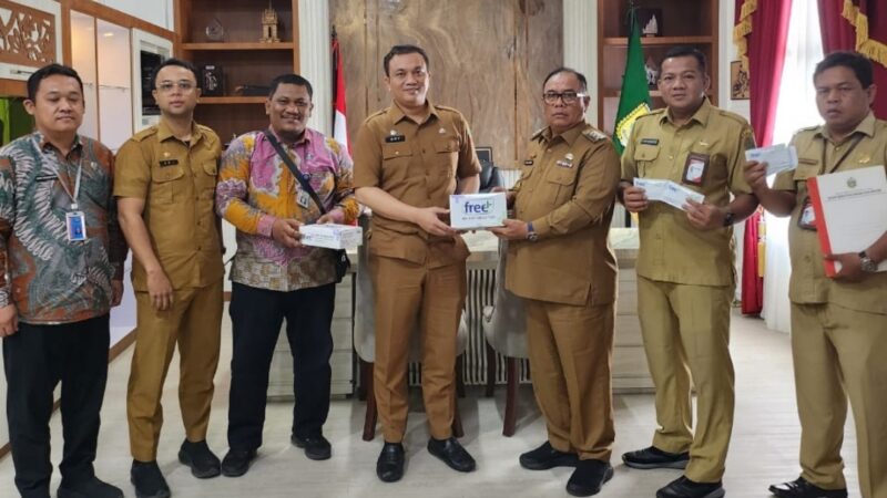 Pjs. Bupati Sergai, H. Parlindungan Pane Terima Bantuan Tes Urine dari Kesbangpol Provsu untuk Pencegahan Narkoba di Kalangan ASN dan Masyarakat