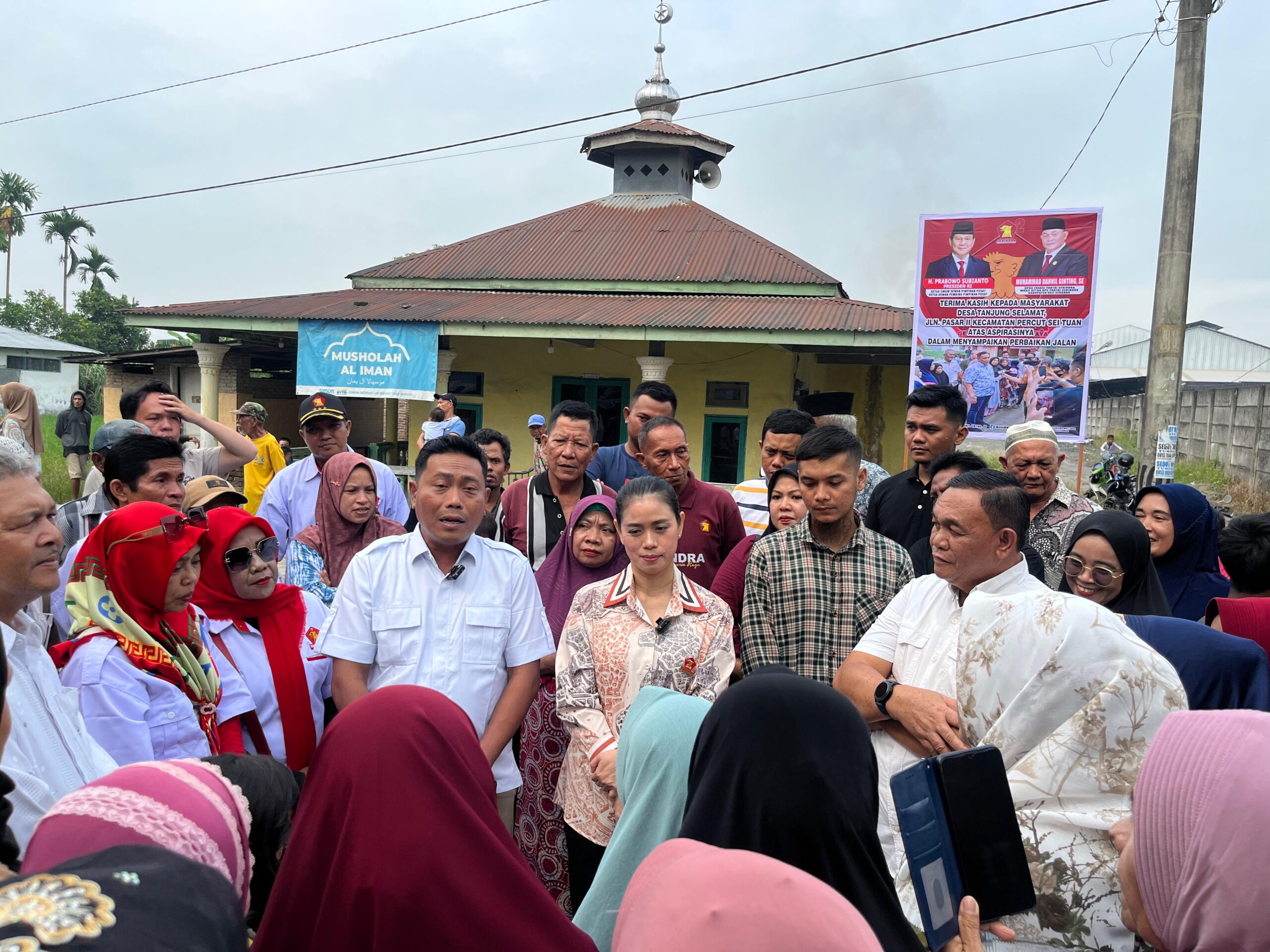 Respon Cepat DPD Gerindra Sumut: Tinjau Pengaspalan Jalan yang Ditunggu 30 Tahun