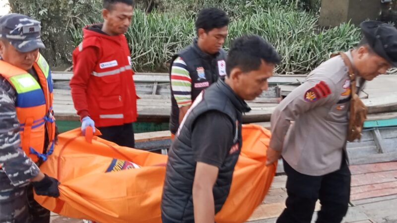 Binpotmar Lanal Palembang Kembali Temukan Mayat di Perairan Srimenanti