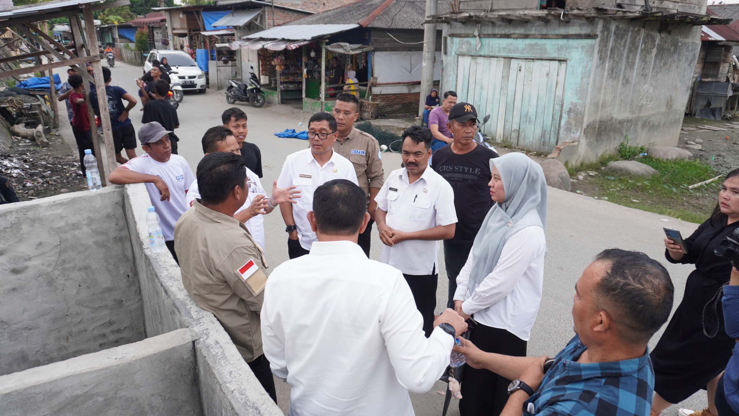 MAPEL Sumut dan DPD Partai Gerindra Sumut Bangun Penampungan Sampah di Bagan Percut