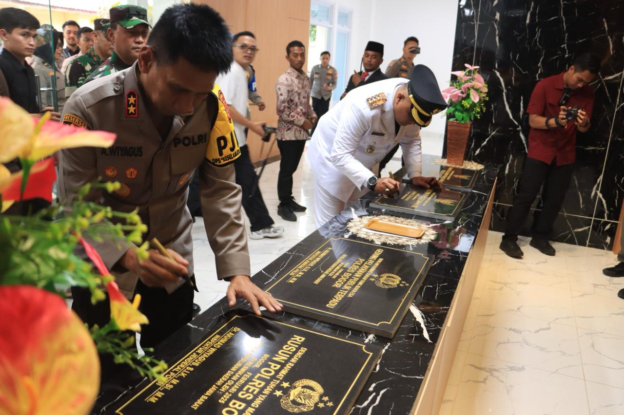 Kapolda Jabar Resmikan Gedung Pelayanan Publik Dan Rusun Polres Bogor