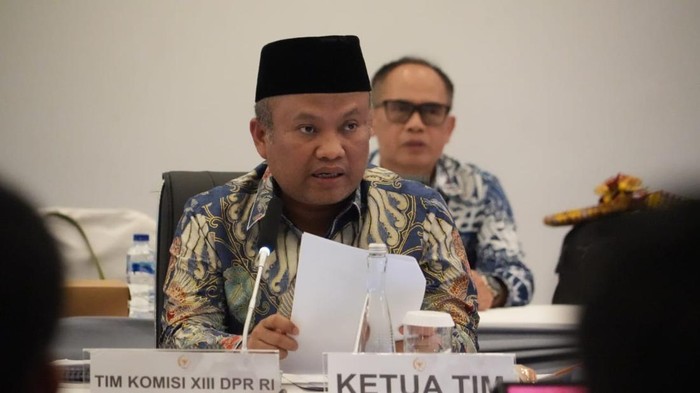 Komisi XIII DPR Puji Menteri Imipas Duduk Lesehan Bareng Warga Binaan: Tindakan Humanis yang Patut Ditiru