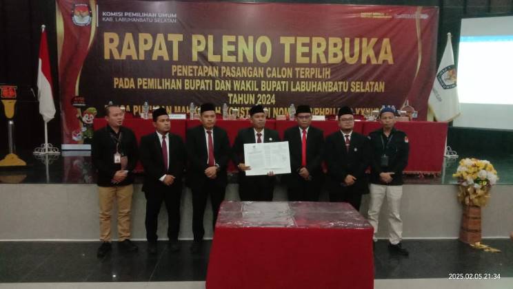 KPU Labusel Gelar Rapat Pleno Terbuka Penetapan Paslon Terpilih Pemilihan Bupati dan Wakil Bupati Labuhanbatu Selatan Tahun 2024