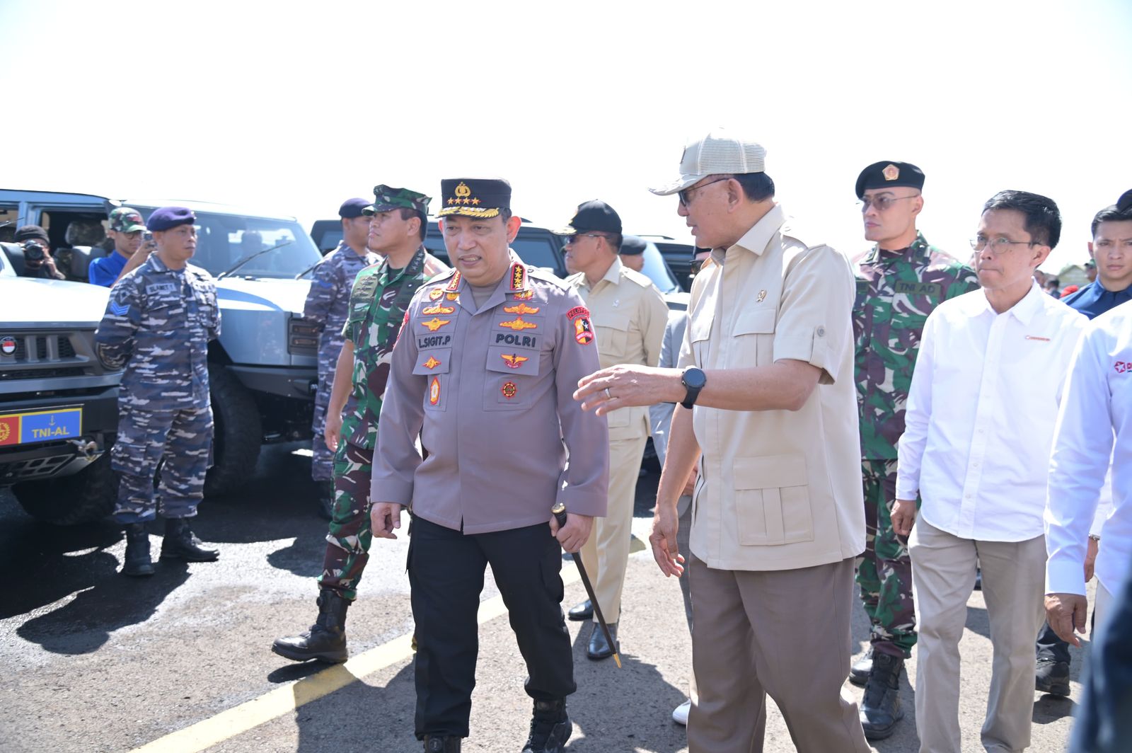 PENYERAHAN 700 UNIT KENDARAAN OPERASIONAL MAUNG MV3 PRODUK PT PINDAD