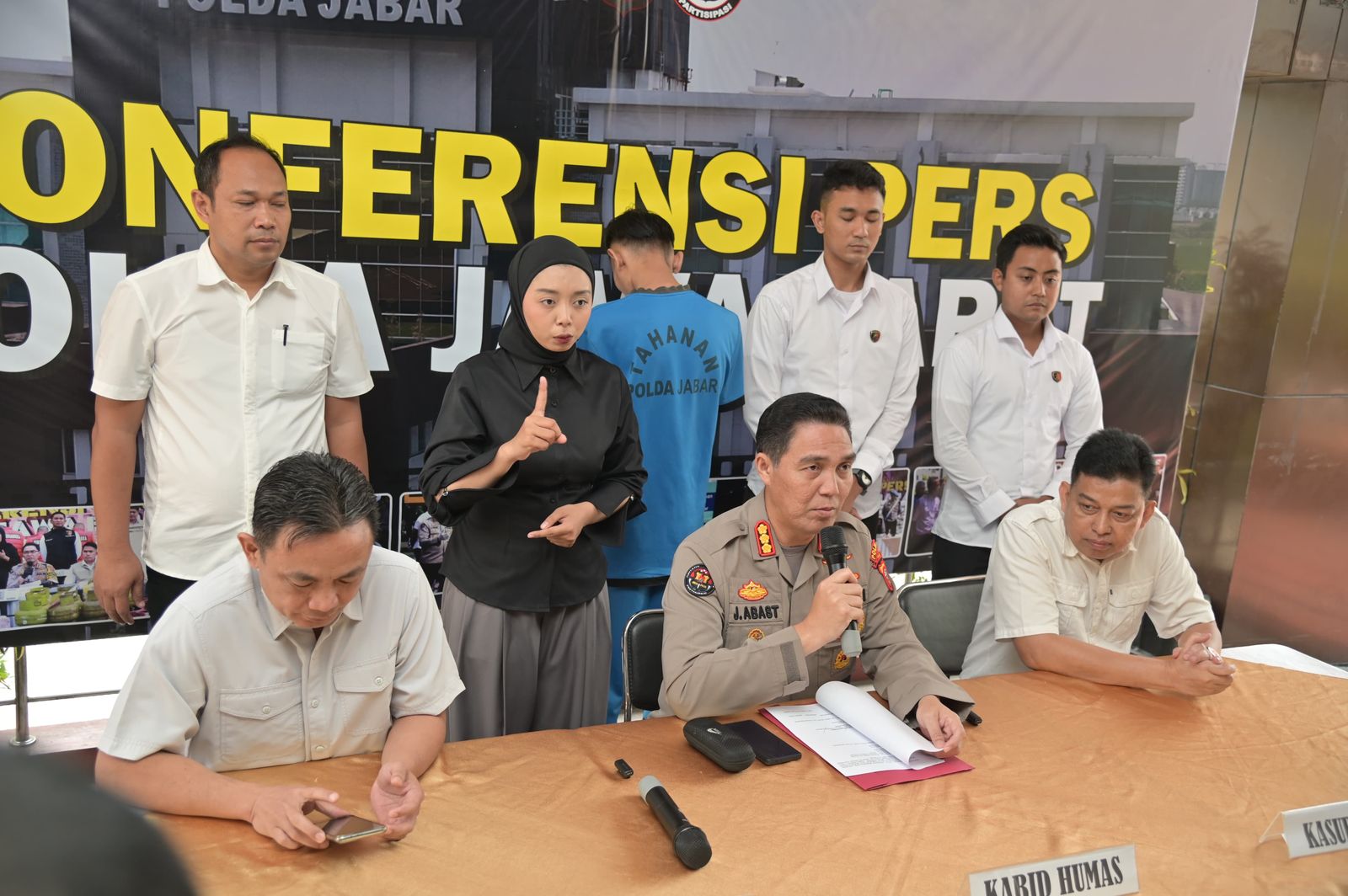 POLDA JABAR TANGKAP KEMBALI, SATU PELAKU DALAM KASUS PEMBUNUHAN IBU DAN ANAK DI SUBANG