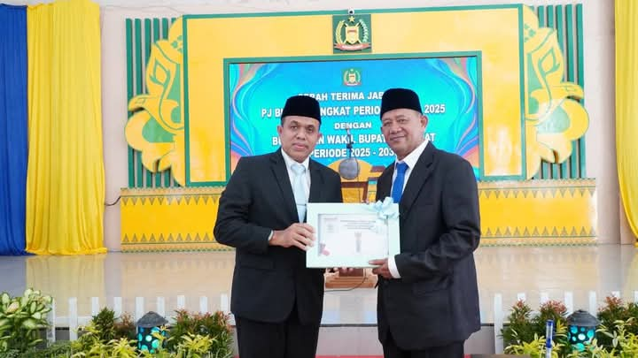 Hari Pertama Kerja, Bupati Langkat Syah Afandin Langsung Gerak Cepat Terapkan UHC