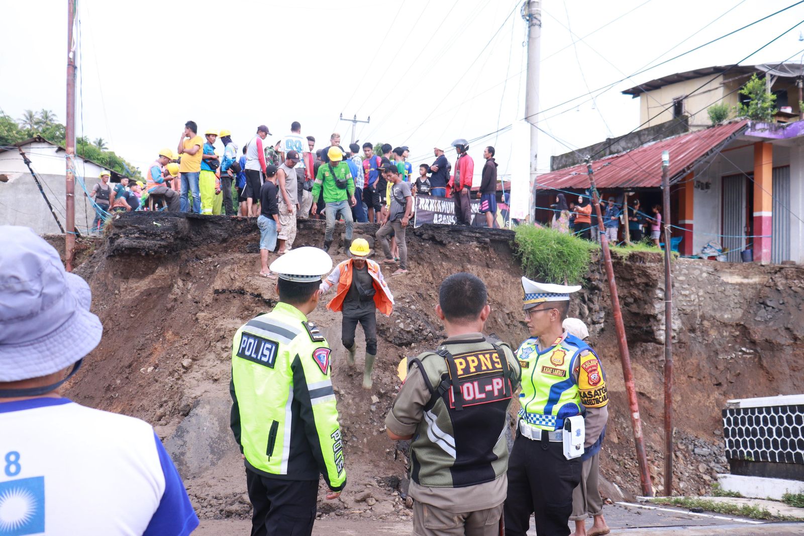 Kondisi Terkini Jembatan Cidadap Simpenan Kab. Sukabumi