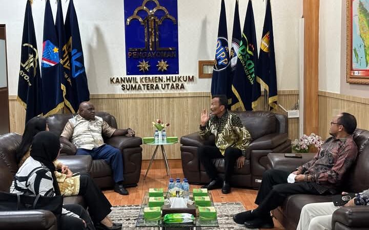 Menteri HAM Kunjungi Sumut, Kanwil Kemenkum Sumut Siap Bersinergi Dukung Program HAM