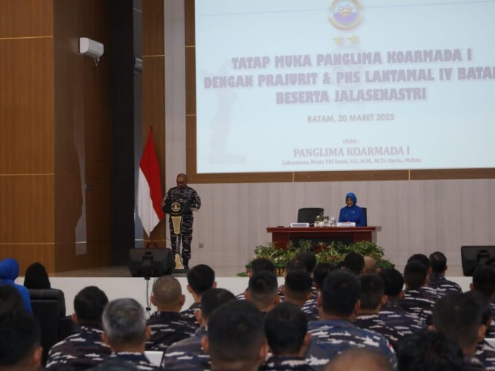 Tingkatkan Mental Juang dan Disiplin Prajurit , Pangkoarmada I Berikan Pembekalan Kepada Prajurit Lantamal IV Batam