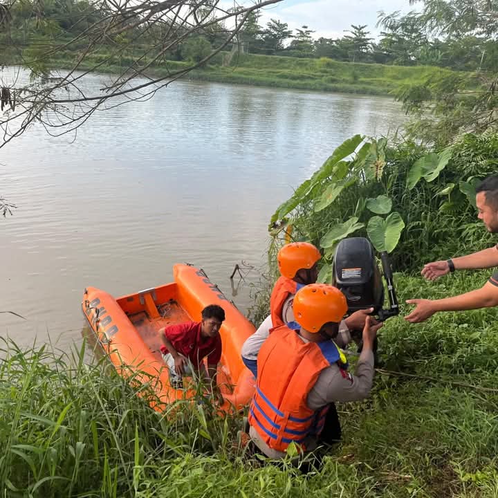 Personel Polsek Padang Hilir Hanyut di Sungai Padang, Tim SAR Brimob Batalyon B Polda Sumut Lakukan Pencarian Intensif di Tebing Tinggi
