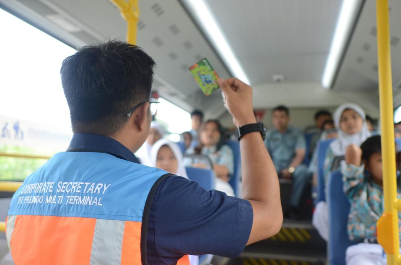 Pelindo Multi Terminal Edukasi Transportasi Ramah Lingkungan ke Siswa SD