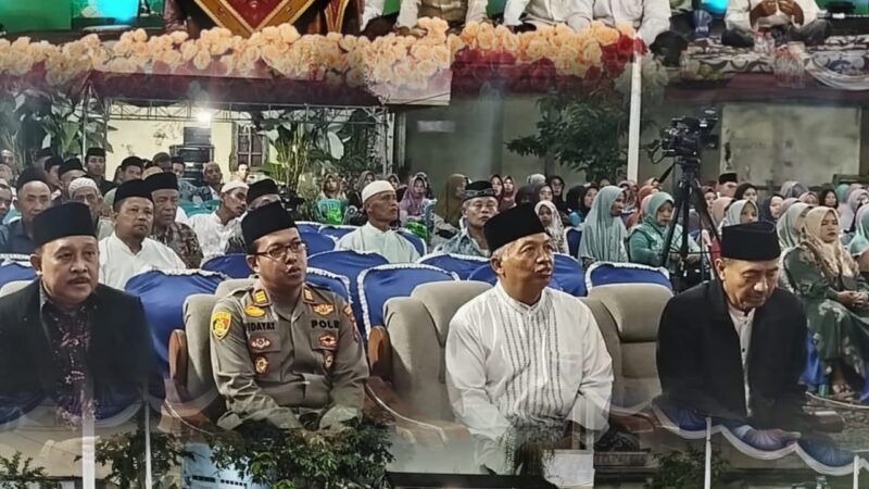 Haul Muassis Darul Hikmah, KH. Abdul Ghofar: “Ulama adalah Warisan Terbesar bagi Umat”