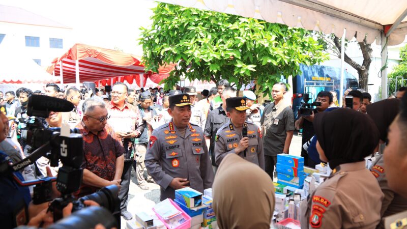 Tinjau Booth Pelayanan Kesehatan Gratis, Kapolri Tegaskan Komitmen Pelayanan Maksimal