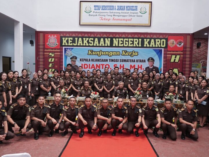 Optimis Raih WBK 2025, Kajati Sumut Motivasi Jajaran Kejari Karo Jaga Kekompakan dan Tingkatkan Pelayanan