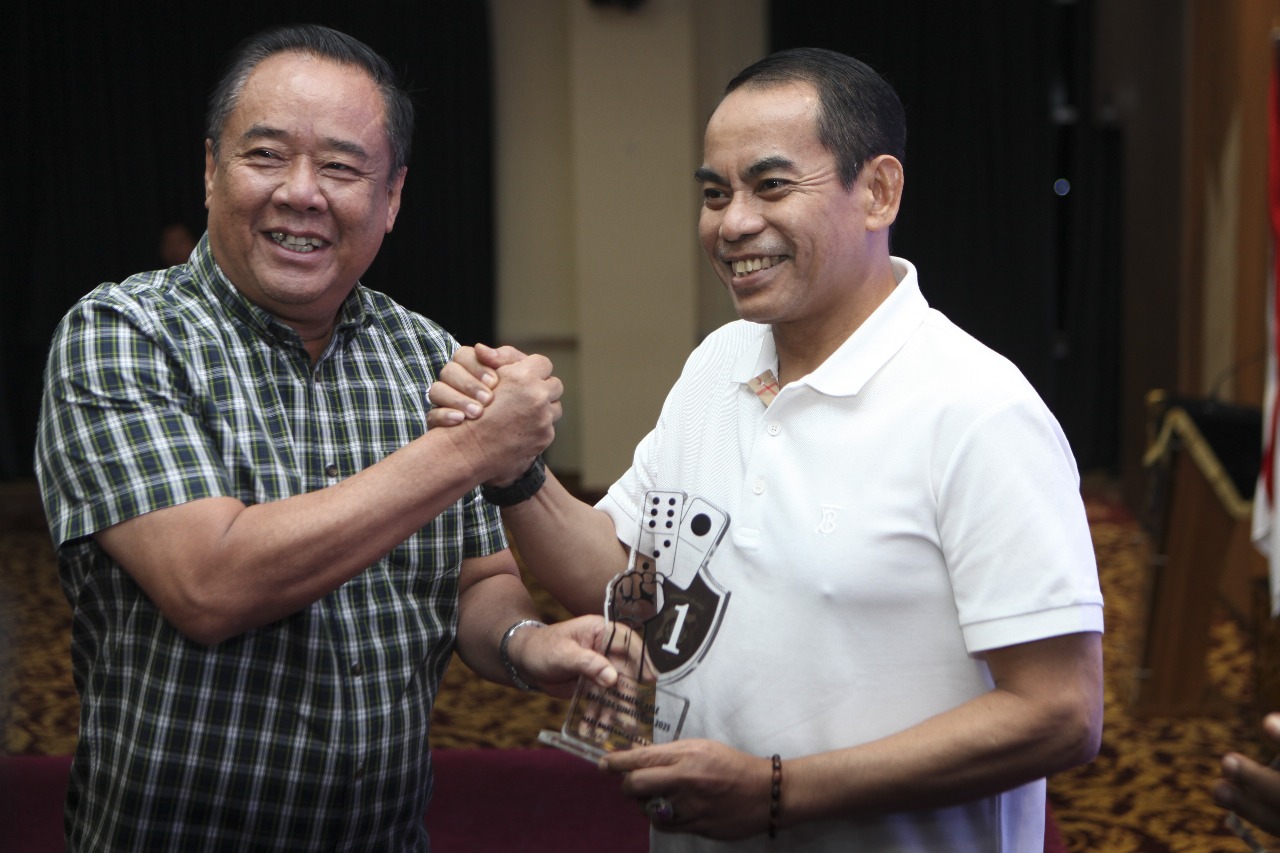 Tampil Kompak, Duet Kapolda Sumsel-Danrem 044/Gapo Kuasai Turnamen Gaple Forkopimda Plus