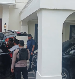 KPK Temukan Uang Rp 2,8 Miliar dan Senjata Api di Rumah Topan Ginting 