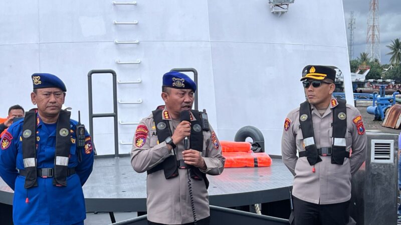 Kapolresta Banyuwangi dan Dirpolairud Polda Jatim,Pimpin Pencarian Lanjutan Korban KMP Tunu Pratama Jaya di Selat Bali