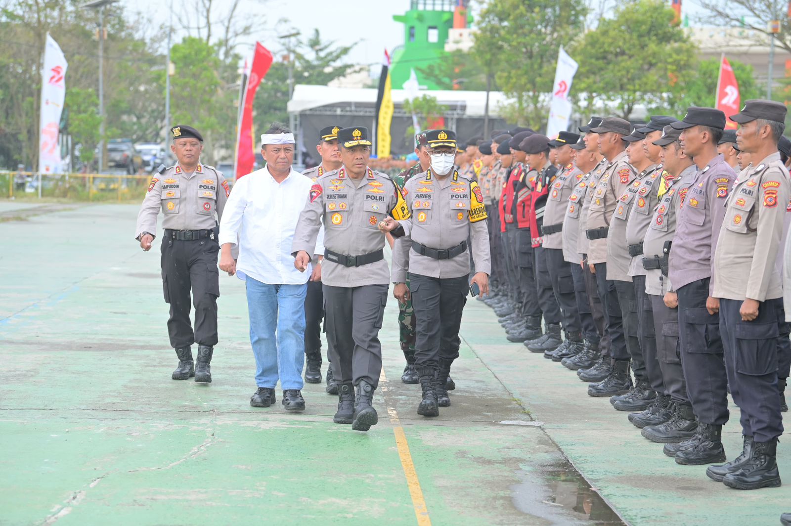 Kapolda Jabar Pimpin Apel Gelar Pasukan Operasi Garuda Lodaya 2025 di Stadion Si Jalak Harupat