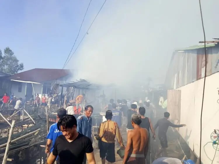 Sijago Merah Melalap Habiskan Satu Unit Rumah milik Warga