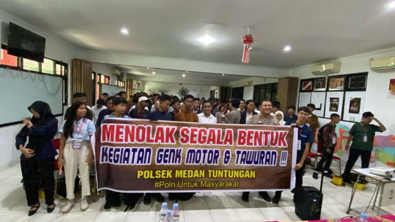 Police Go To School : Polsek Medan Tuntungan Ajak Siswa SMK Telkom Lawan Pengaruh Negatif