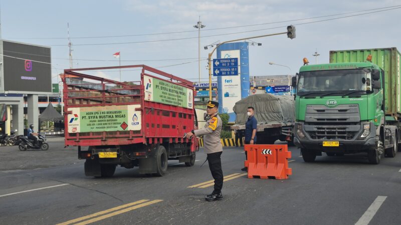 Antisipasi Kepadatan Lalu lintas , Polresta Banyuwangi Tambah Personel hingga Perbatasan Baluran