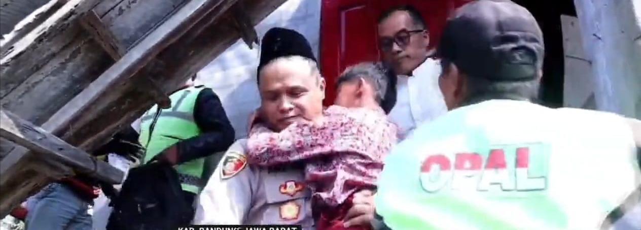 Kapolda Jabar Apresiasi Anggota Polisi yang Selamatkan Bocah dari Menara Seluler