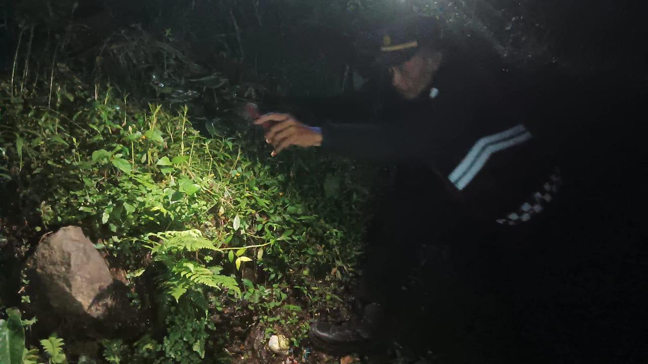 Polisi Tangani Penemuan Mayat Pria di Kubangan Air Kendi