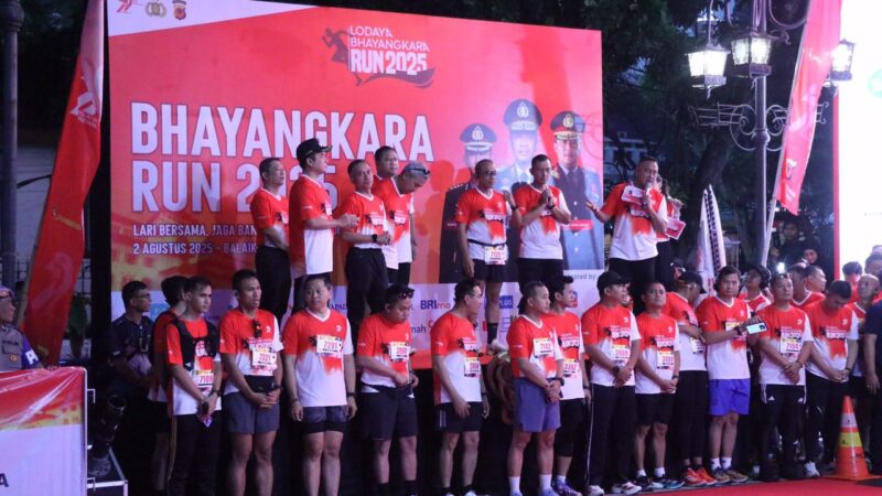 Kapolda Jabar Lodaya Bhayangkara Run 2025 di Kota Bandung