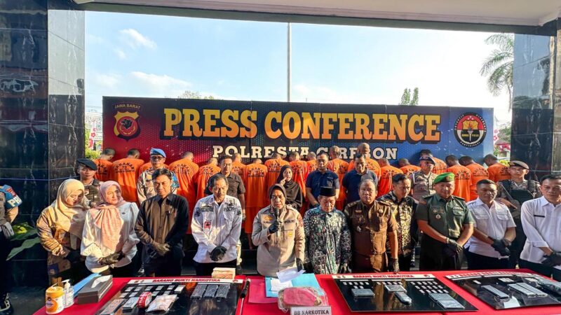 Polisi Ungkap 16 Kasus Narkoba dan Obat Ilegal, 20 Tersangka Diamankan
