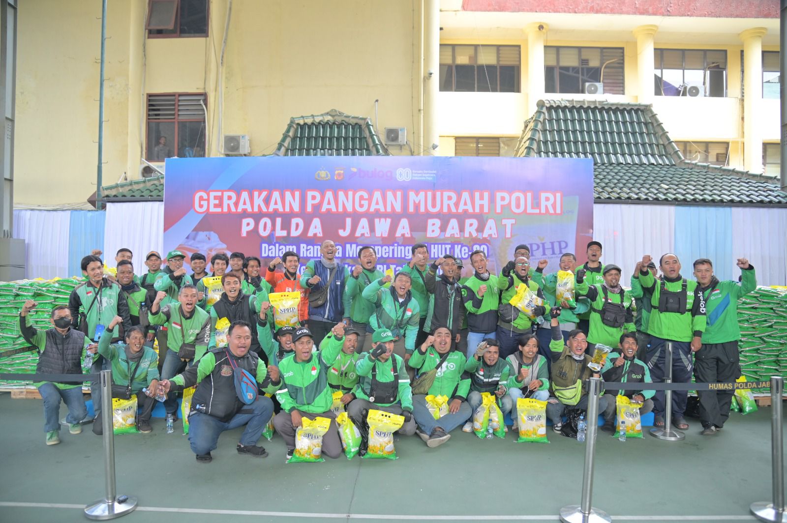 Komunitas Ojol Ucapkan Terima Kasih Kepada Kapolda Jabar Atas Gerakan Sembako Murah