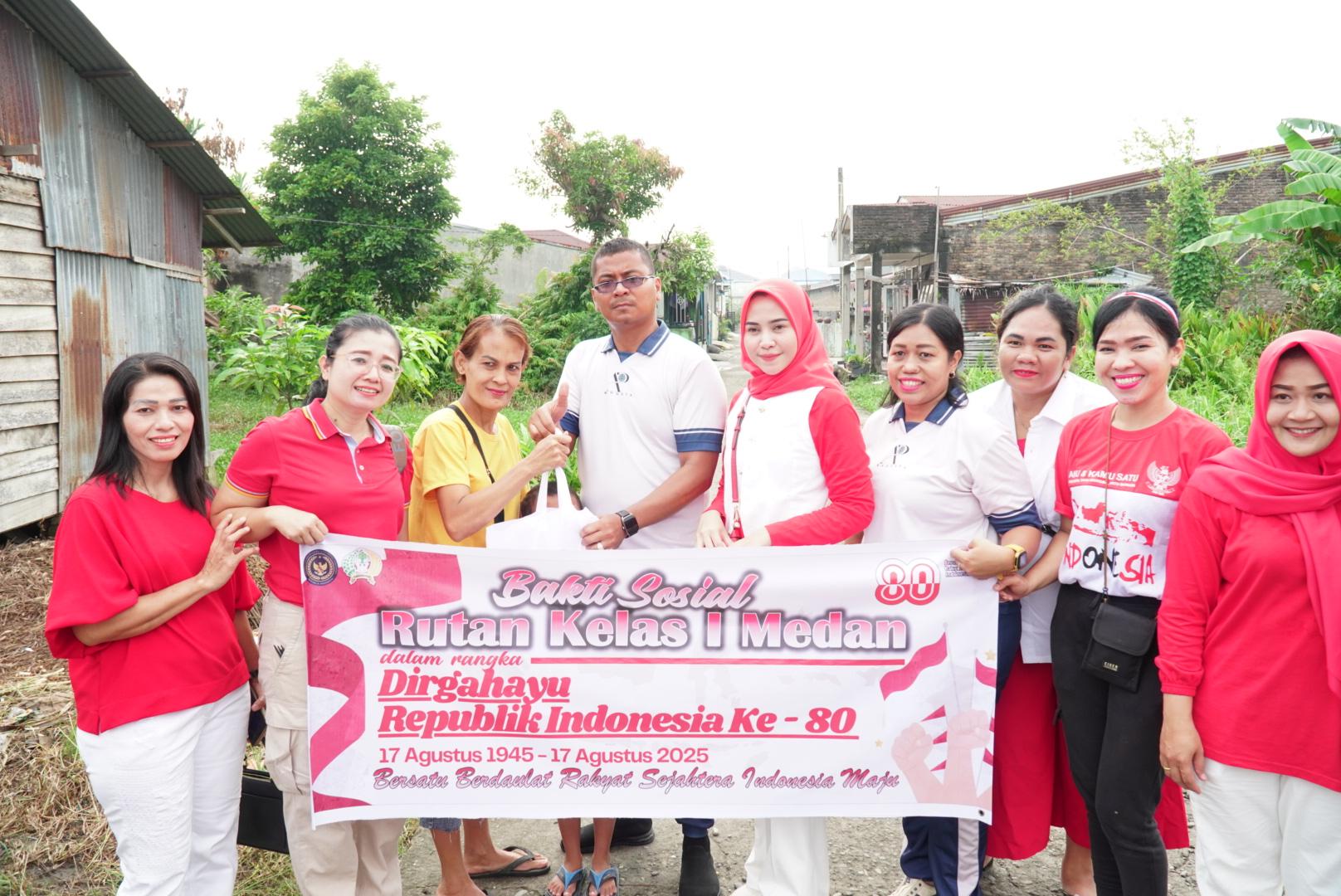 Semangat Kemerdekaan, Rutan Kelas I Medan Gelar Jalan Santai Sekaligus Pemberian Bansos