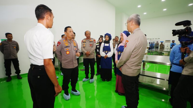 Hadiri Groundbreaking di Sidoarjo, Kapolri Sebut Polri Sudah Miliki 458 SPPG 